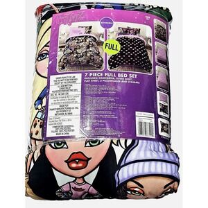 Bratz Full 7 Piece Bed Set Comforter + Sheets + Pillows + 2 Shams Reversible